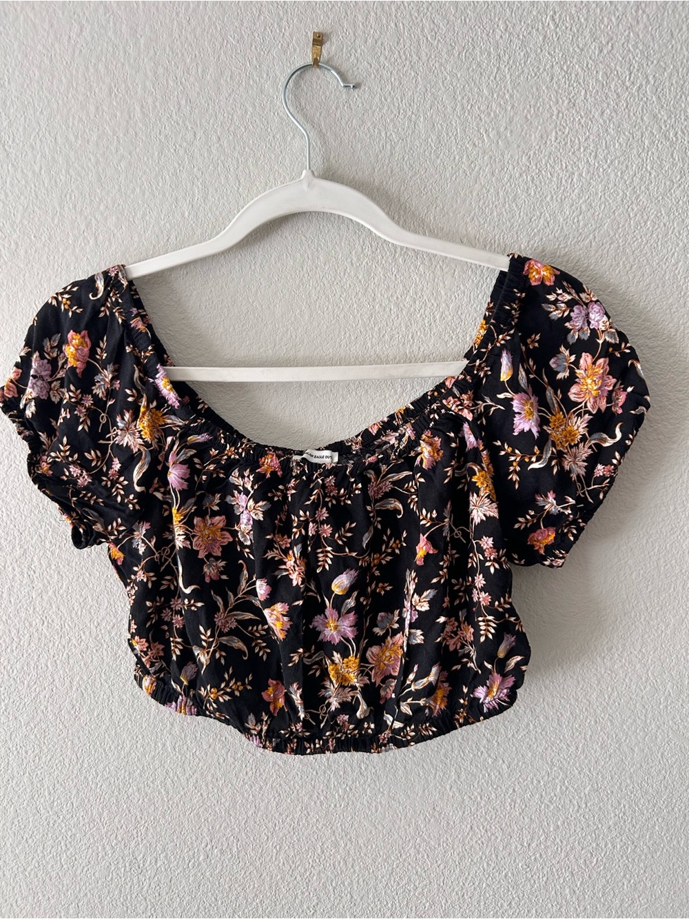 Floral Puff Sleeve Crop Top - Black/Pink